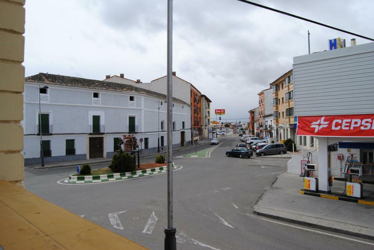 Hostal Avila Ocana  Exterior photo